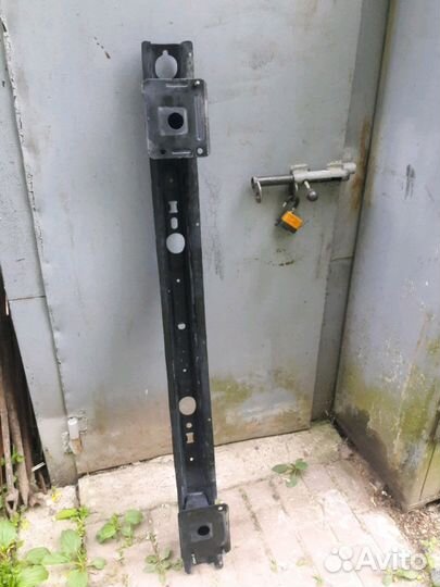 Усилитель бампера vw caddy 2K0807305H