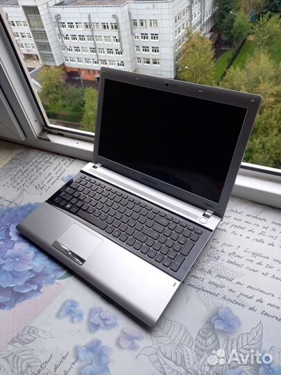 Мощный Samsung Core i5/6GB/GeForce