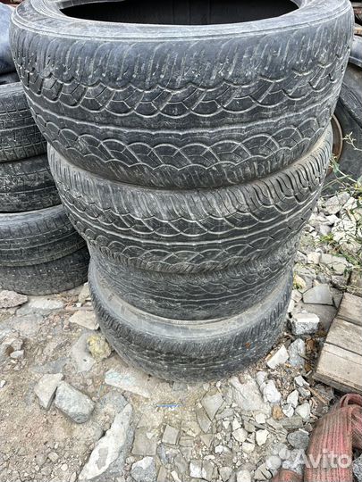 Yokohama Parada Spec-X 285/45 R22