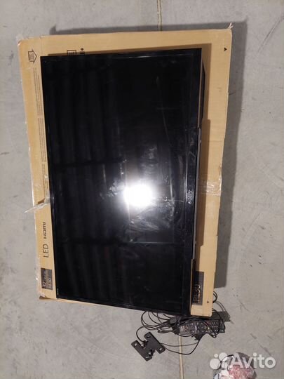 Телевизор Sony Bravia KDL-32RE303