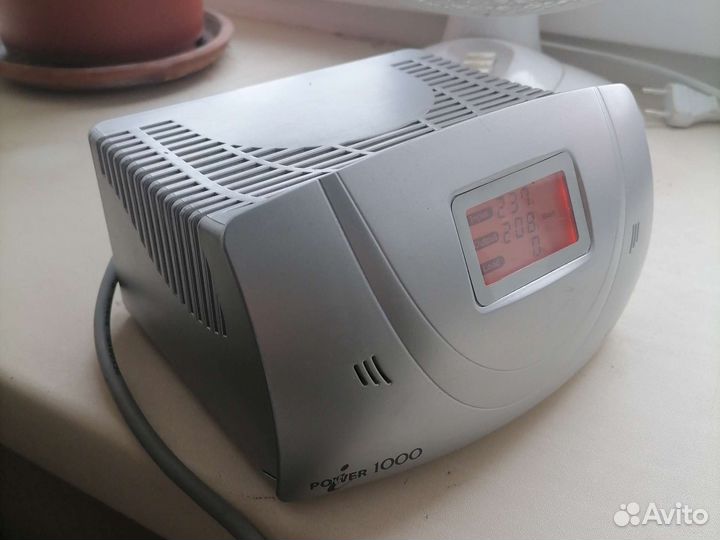 Defender avr ipower 1000