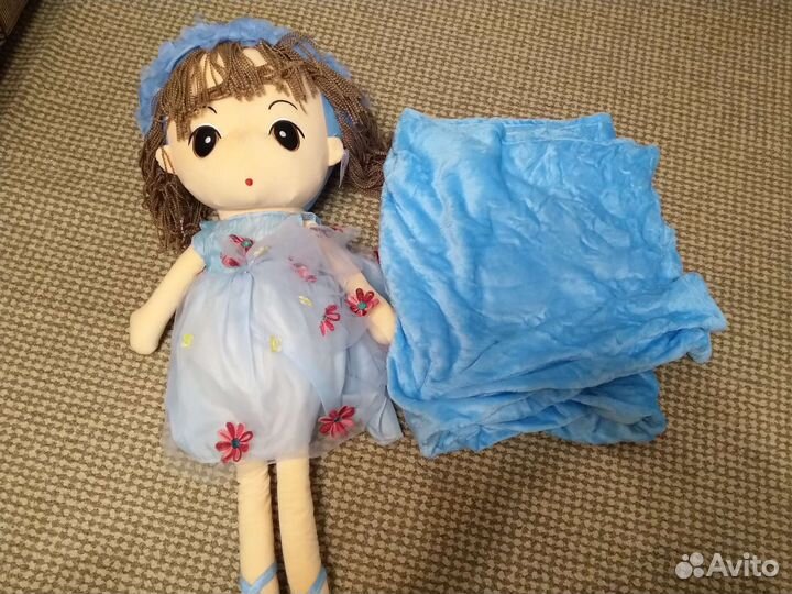 Кукла с пледом внутри