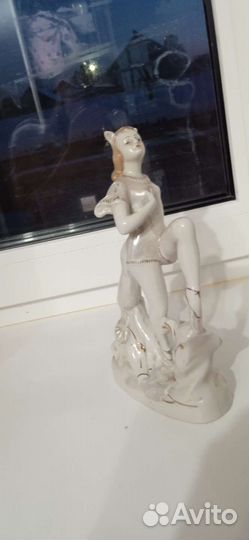 Статуэтка балерина-кошка фарфор