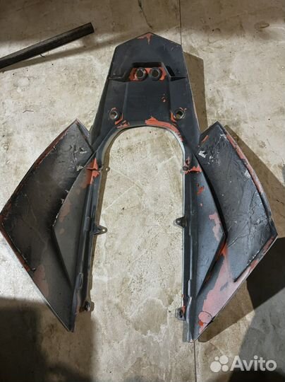 Ktm sm950 пластик заднего хвоста