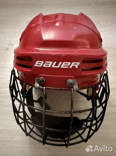 Хоккейный шлем