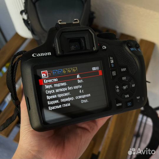 Зеркальный фотоаппарат canon