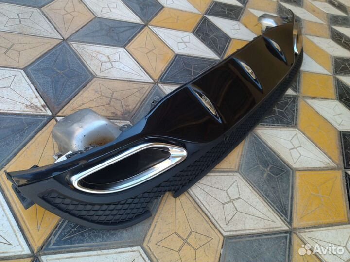 Юбка заднего бампера амг 2.5 Мерседес