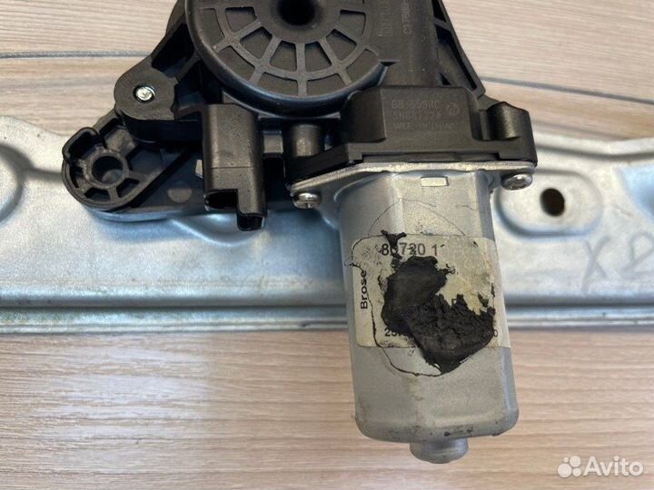 Стеклоподъемник передний правый LADA X-Ray