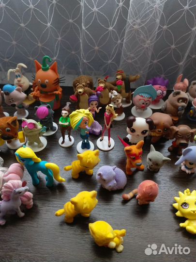 Игрушки киндер сюрприз