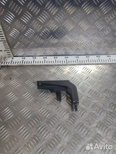 Кронштейн крепления электропроводки Scania 1751690