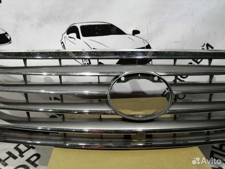 Решетка радиатора Lexus Lx570