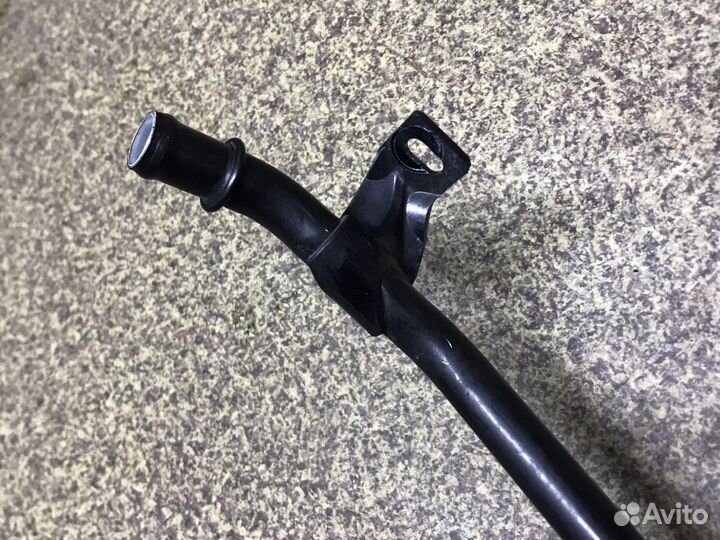 Мерседес спринтер w906 трубка охлажденияvw Crafter