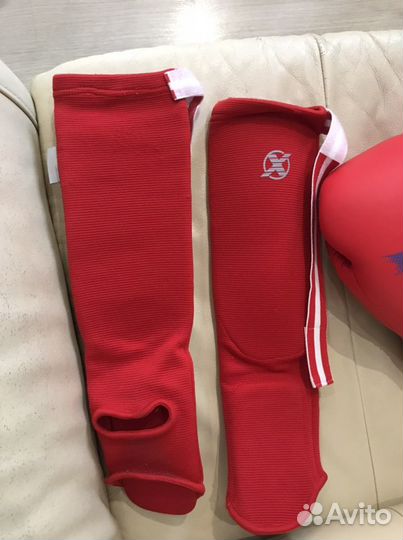 Боксерские перчатки новые