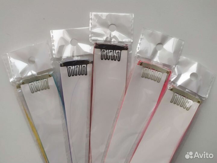 Заколки с прядями