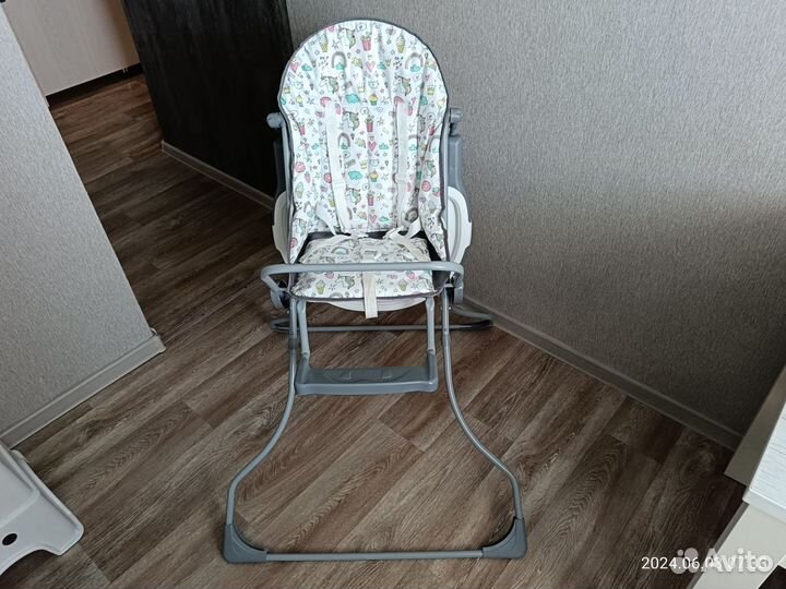Стульчик для кормления polini