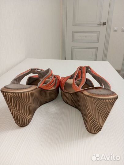 Босоножки Испания новые кожа 38 размер