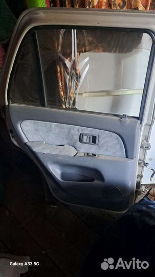 Задняя левая дверь на Сурф 185,в сборе