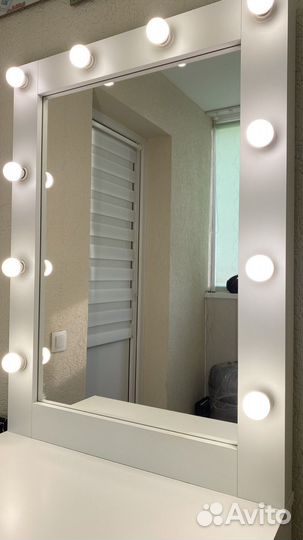 Гримерное зеркало