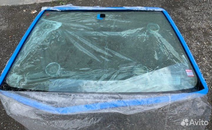 Стекло лобовое Mitsubishi Lancer CS/classic