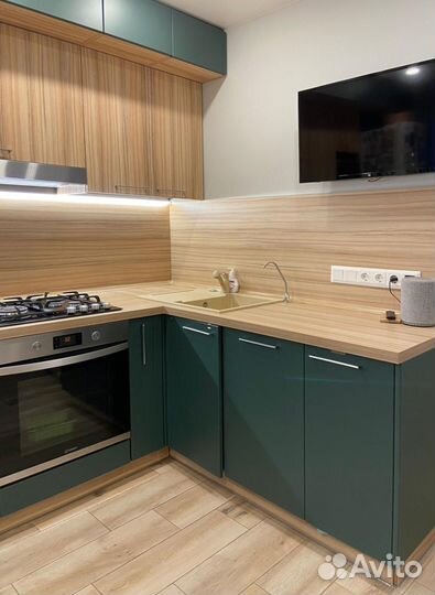 Угловая кухня на заказ. Фабрика