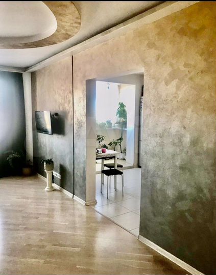 Комната 16 м² в 4-к., 18/23 эт.