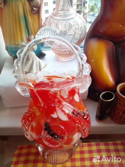 Вазы хрусталь,штоф,статуэтки