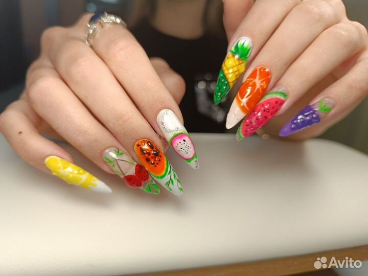 Маникюр педикюр
