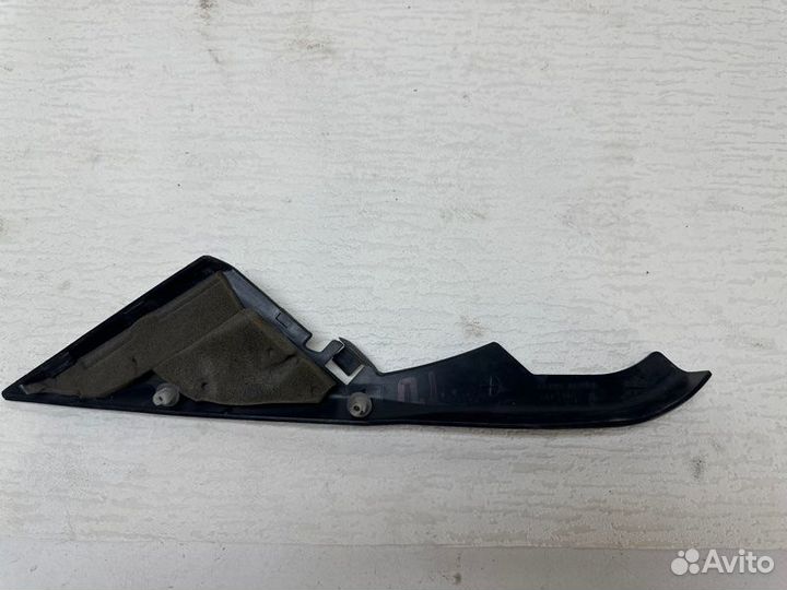 Накладка на зеркало передняя левая Nissan Cedric