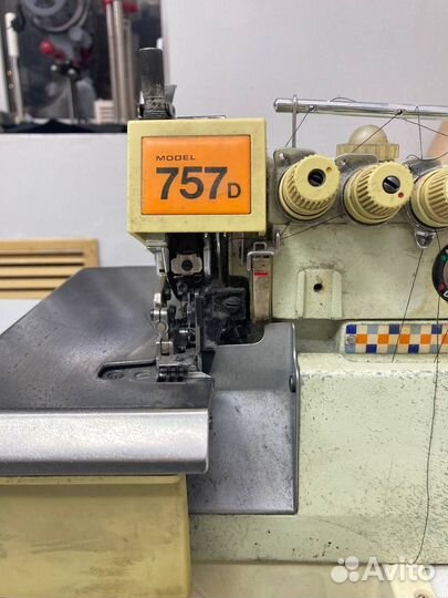 Оверлок 5-ти ниточный Siruba 757D