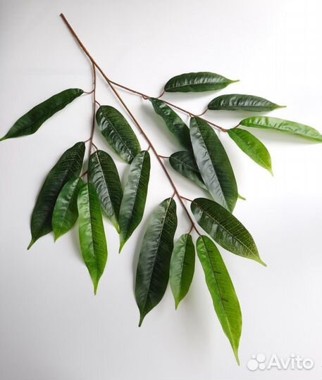 Искусственные ветки деревьев