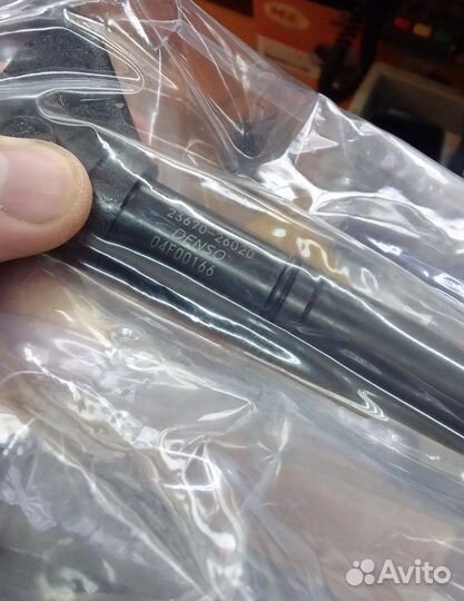 Toyota 2AD-FHV форсунка топливная