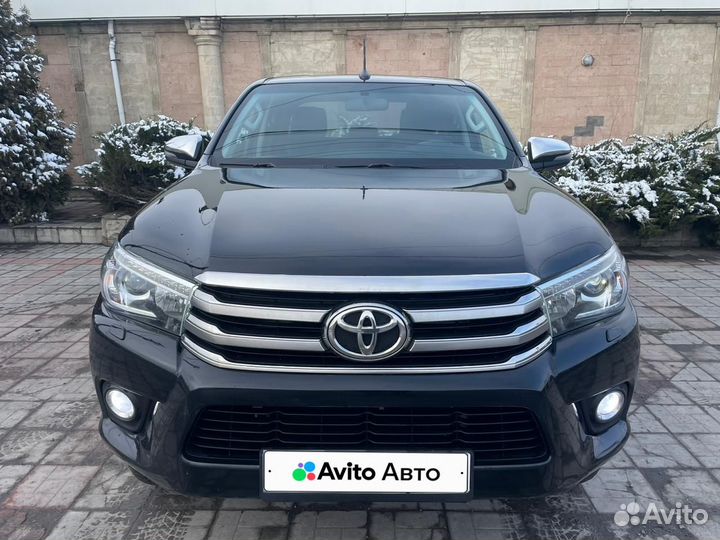 Toyota Hilux 2.8 AT, 2019, 150 000 км