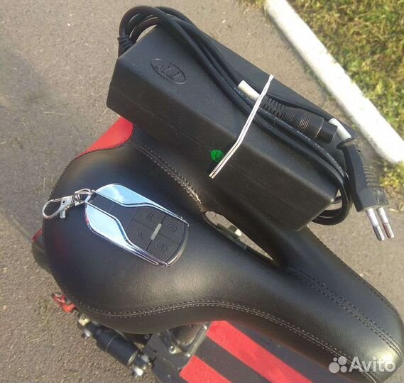 Электросамокат для взрослых с сиденьем