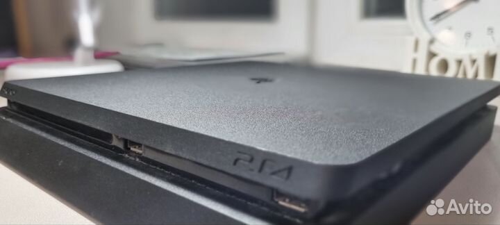 Игровая приставка ps4 б/у