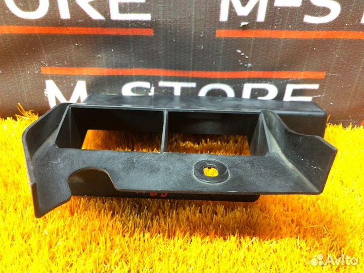 Кронштейн Mercedes-Benz E-Class W212 642.850 2011