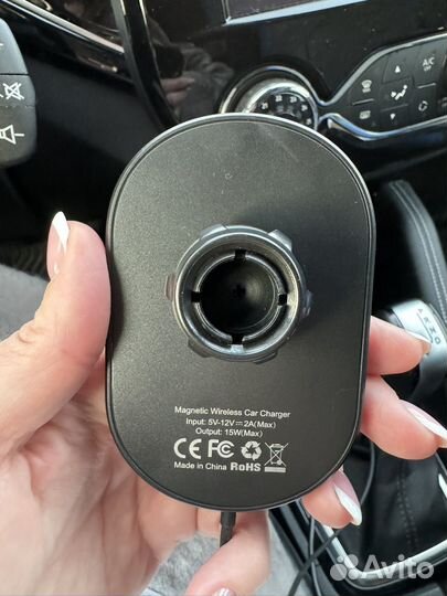 Автомобильный держатель для iPhone