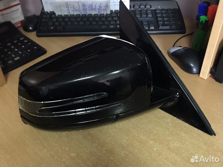 Мерседес 212 Зеркало правое