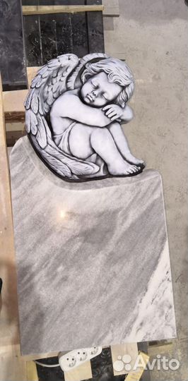 Памятники из натурального камня