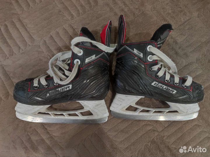 Хоккейные коньки bauer