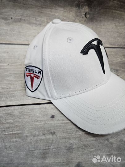 Бейсболка Tesla
