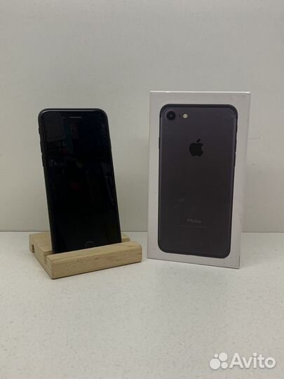 iPhone 7, 32 ГБ