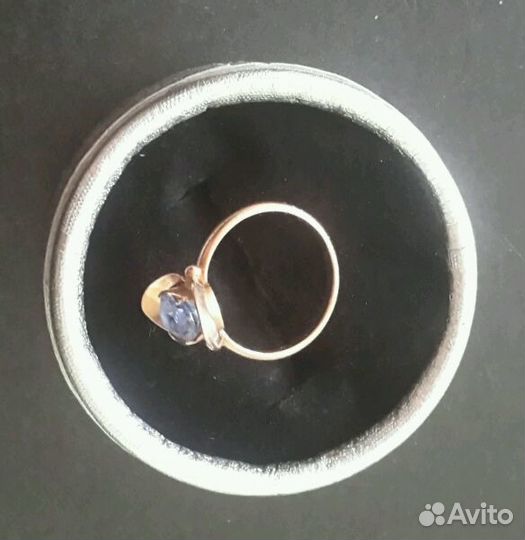 Кольцо золотое с александритом