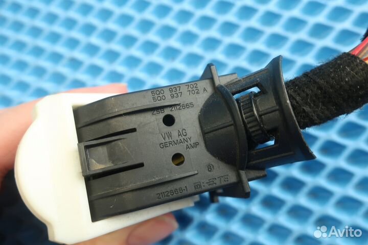 Разъем 5Q0937702 vag