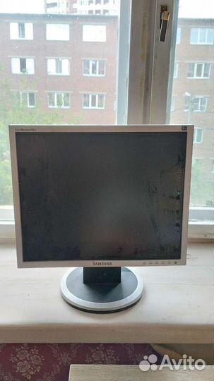 Монитор Samsung syncmaster 940N