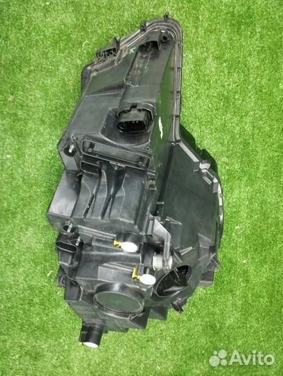 Фара левая Skoda Karoq