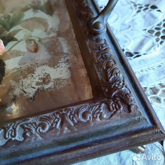 Поднос на ножках