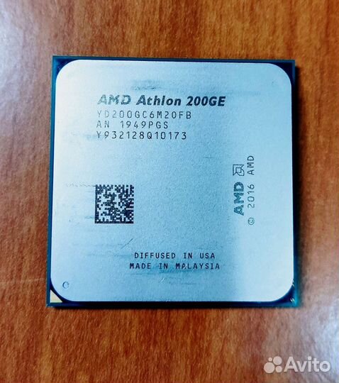Процессор AMD Athlon 200ge+ кулер