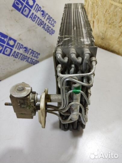 Радиатор кондиционера Mercedes-Benz W202 седан 1.8