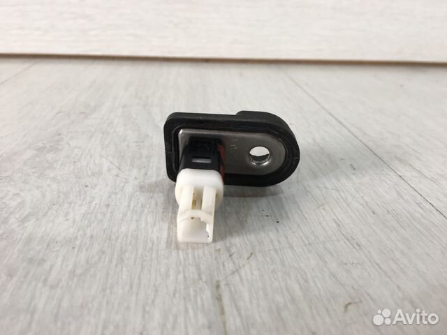 Концевик двери KIA RIO 4 1.4 ат седан