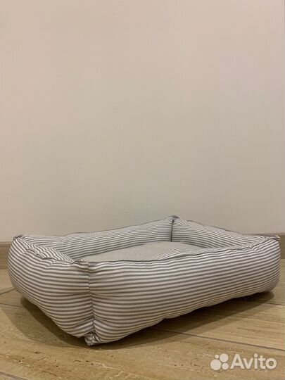 Лежанка для собак и кошек